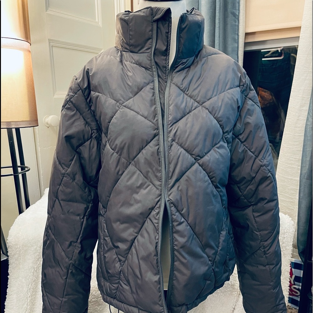 Champion C9 puffer jacket size L